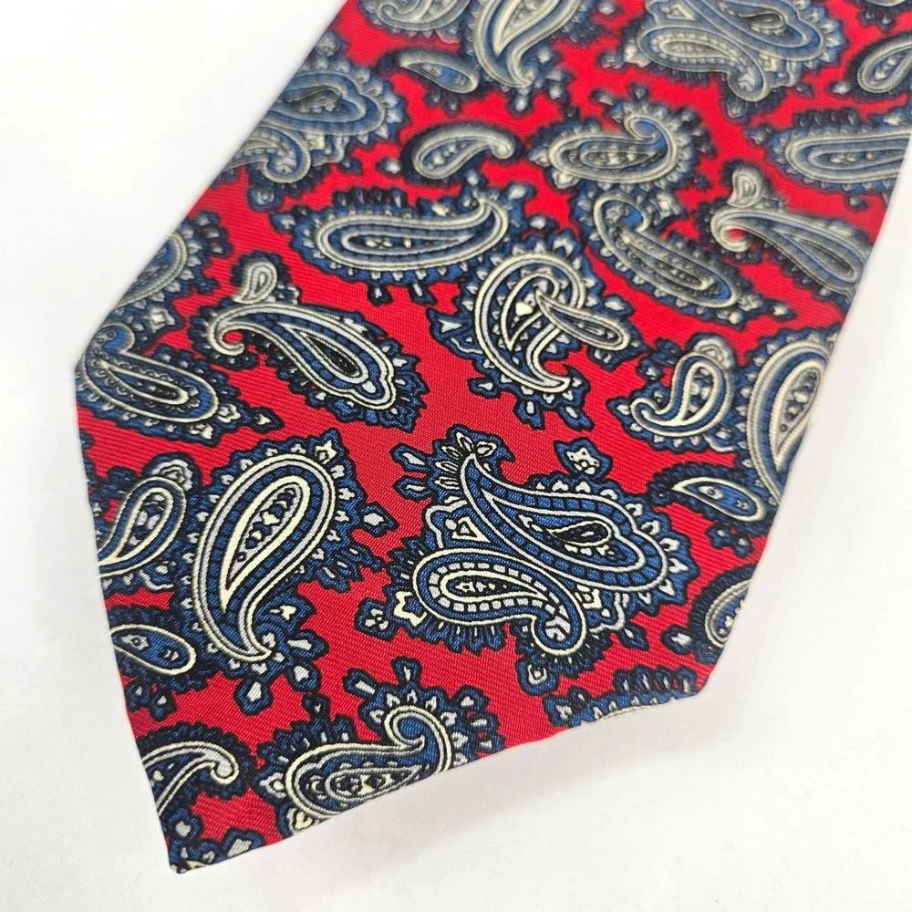 Vintage Stafford Mens Classic Red & Blue Paisley‎ 100% Silk Tie Made in USA